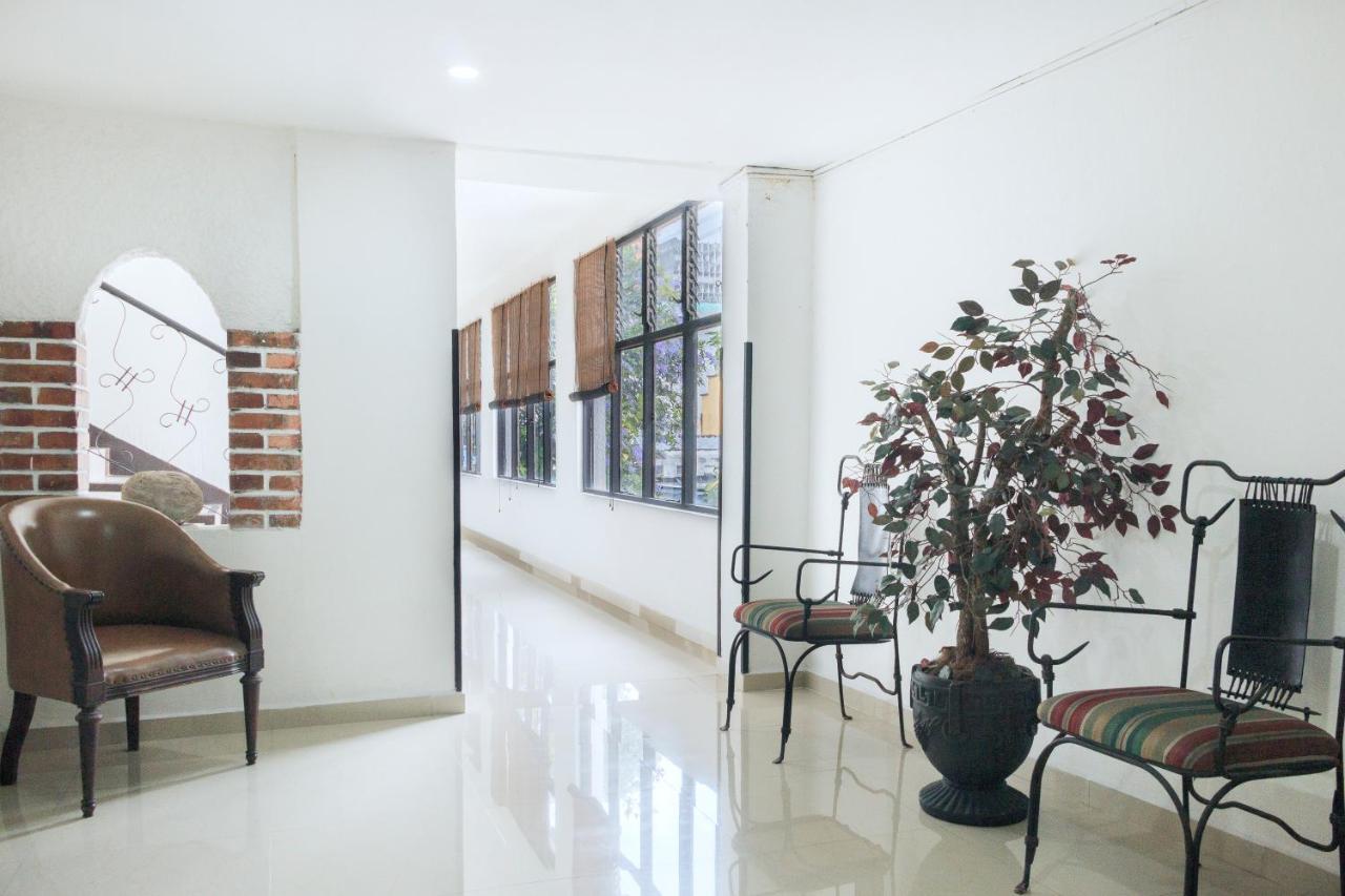 Hotel Colonial Plaza Букараманга Экстерьер фото